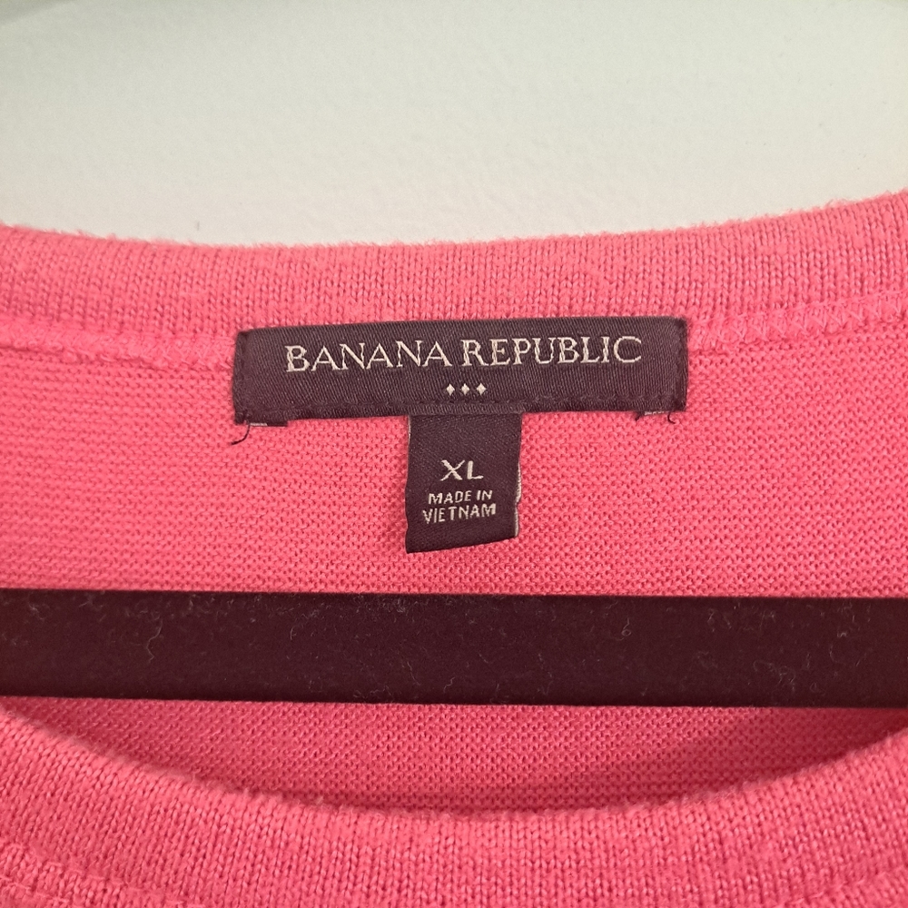 Banana Republic Ruffle-shoulder Sweater - Picture 5 of 6